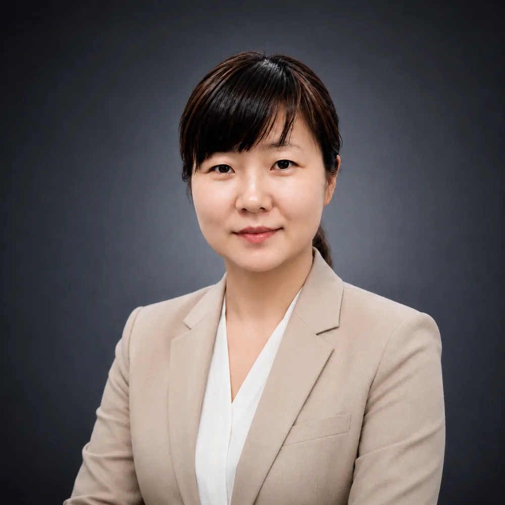 刘春荣（Rina Chun），财务负责人职业照